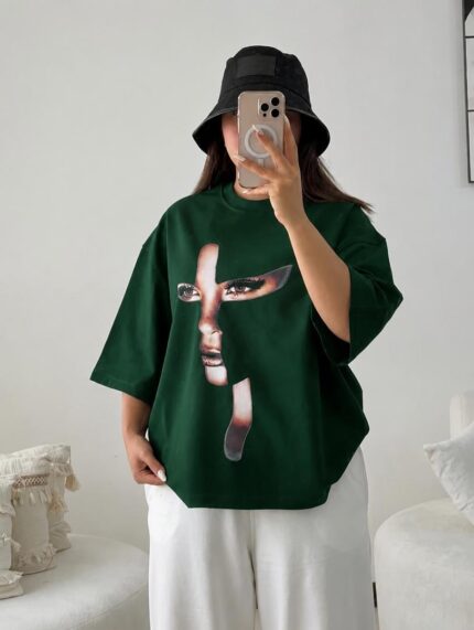 تیشرت باکسی چهره زنانه
